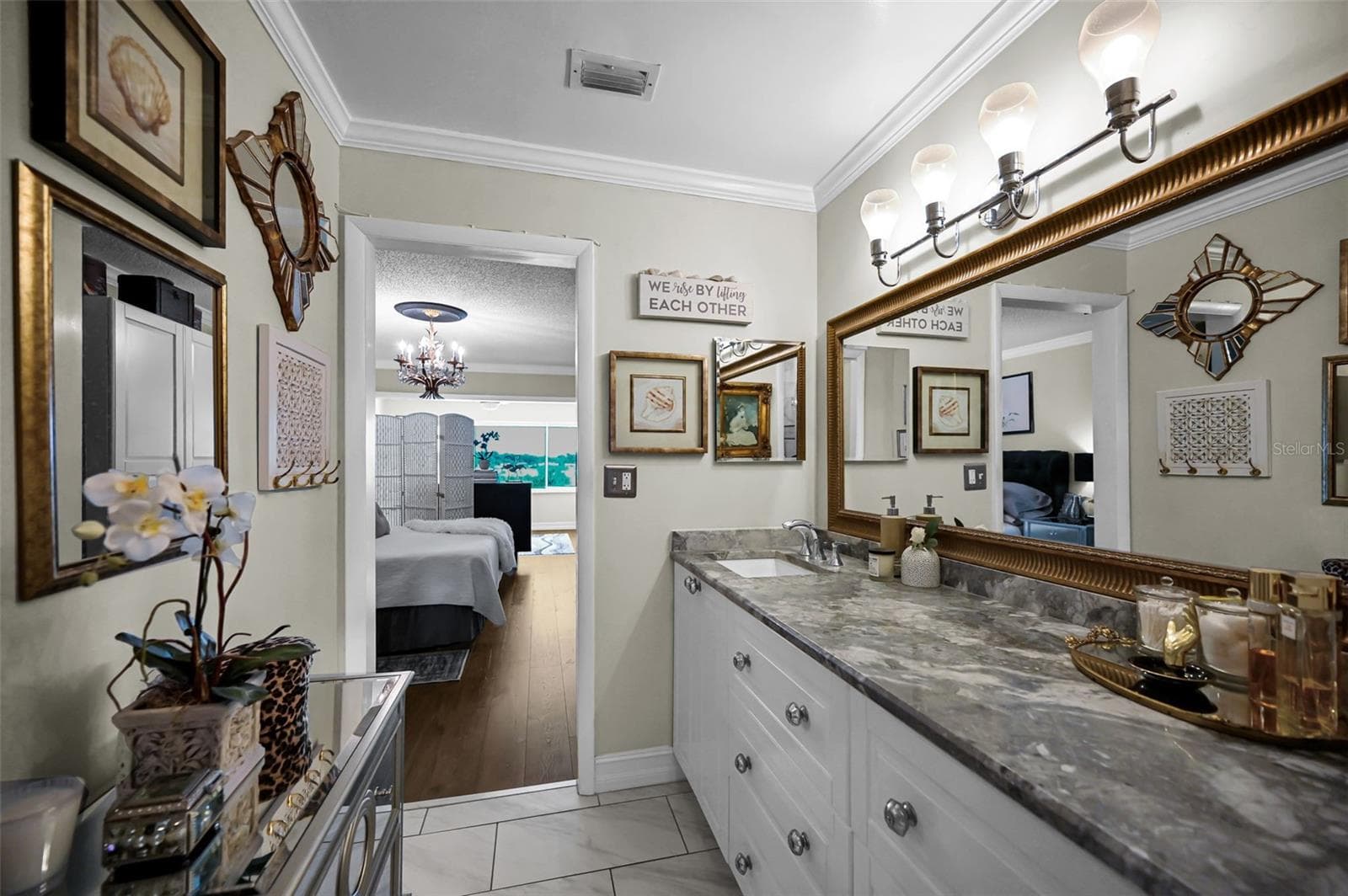 Primary vanity - 100 BLUFF VIEW DR #211C, BELLEAIR BLUFFS