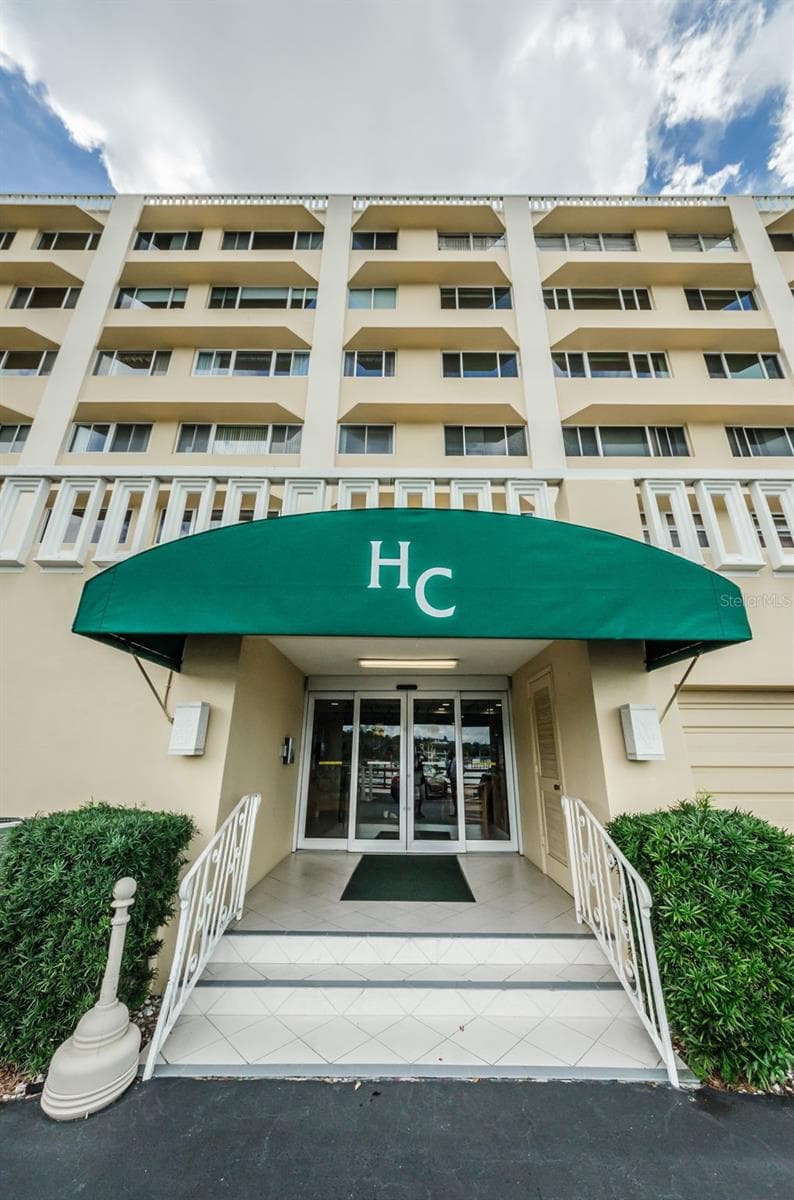Lobby Entrance - 100 BLUFF VIEW DR #211C, BELLEAIR BLUFFS
