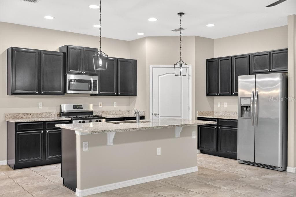 Single Family Residence at 736 E VICTORIA TRAILS BLVD, DELAND, photo 2 of 67