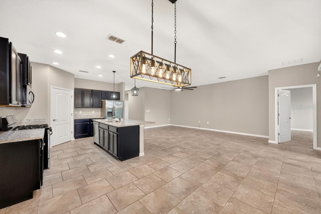 Single Family Residence at 736 E VICTORIA TRAILS BLVD, DELAND, photo 9 of 67