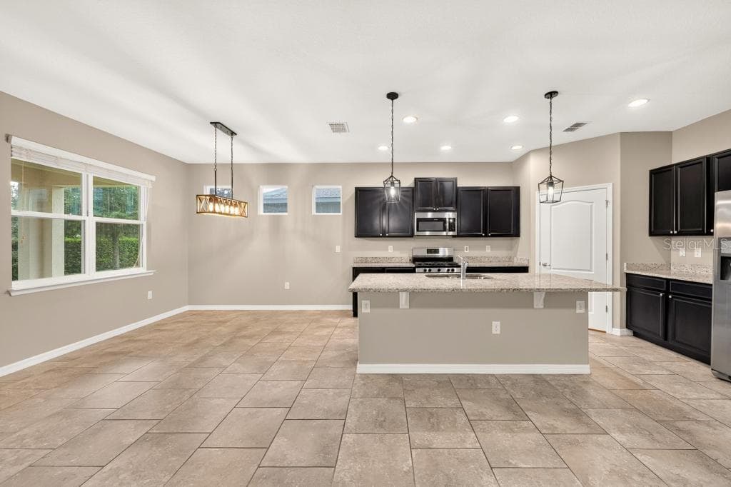 Single Family Residence at 736 E VICTORIA TRAILS BLVD, DELAND, photo 19 of 67