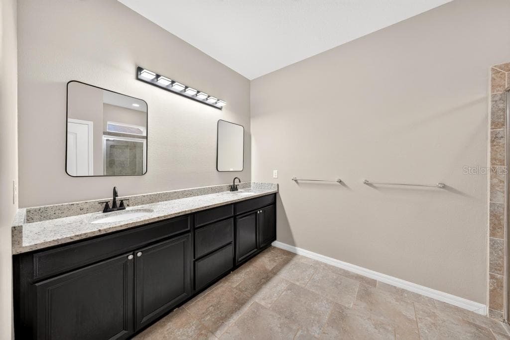 Single Family Residence at 736 E VICTORIA TRAILS BLVD, DELAND, photo 41 of 67