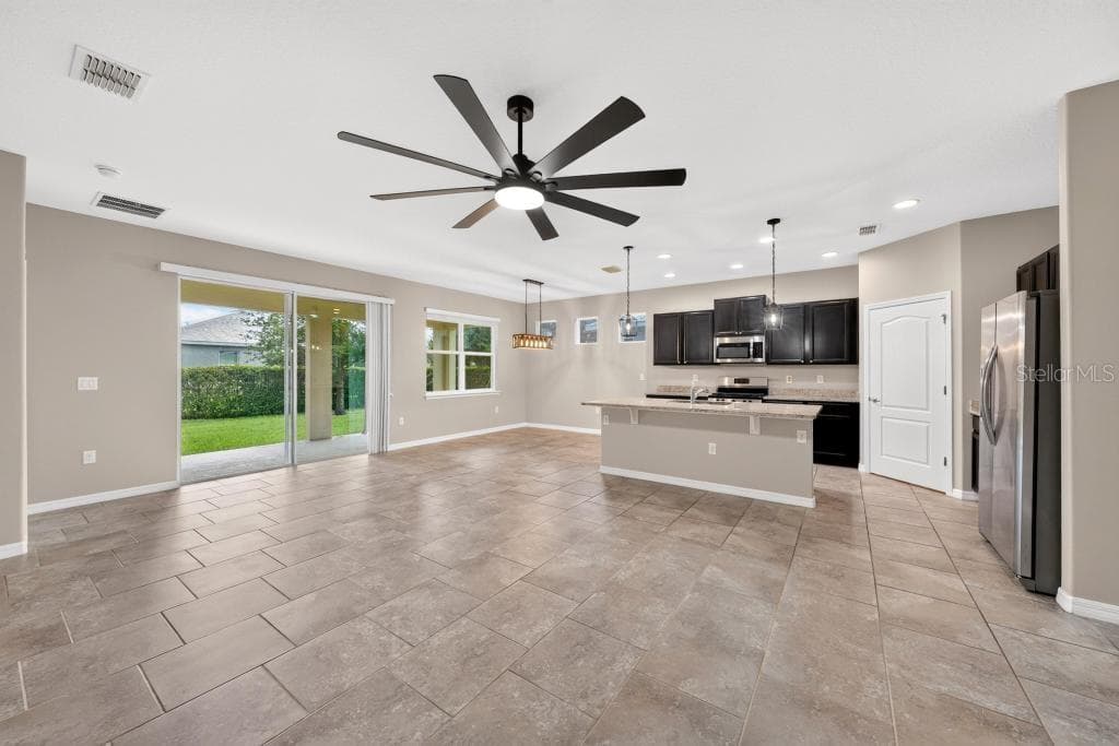 Single Family Residence at 736 E VICTORIA TRAILS BLVD, DELAND, photo 47 of 67