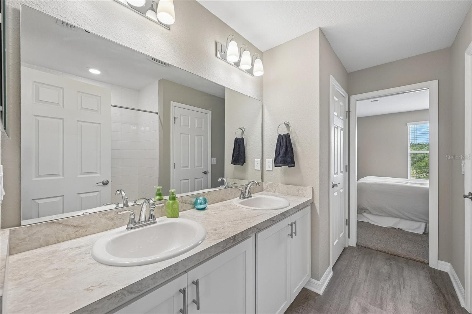 jack and Jill bathroom - 16113 67TH CT E, PARRISH