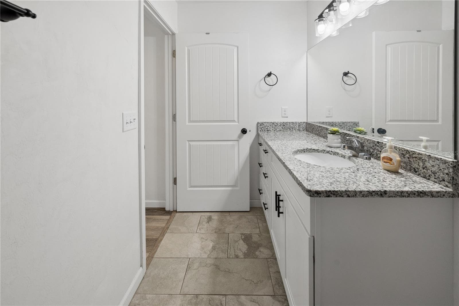 Single Family Residence at 21411 NW 209TH TER, HIGH SPRINGS, photo 22 of 51