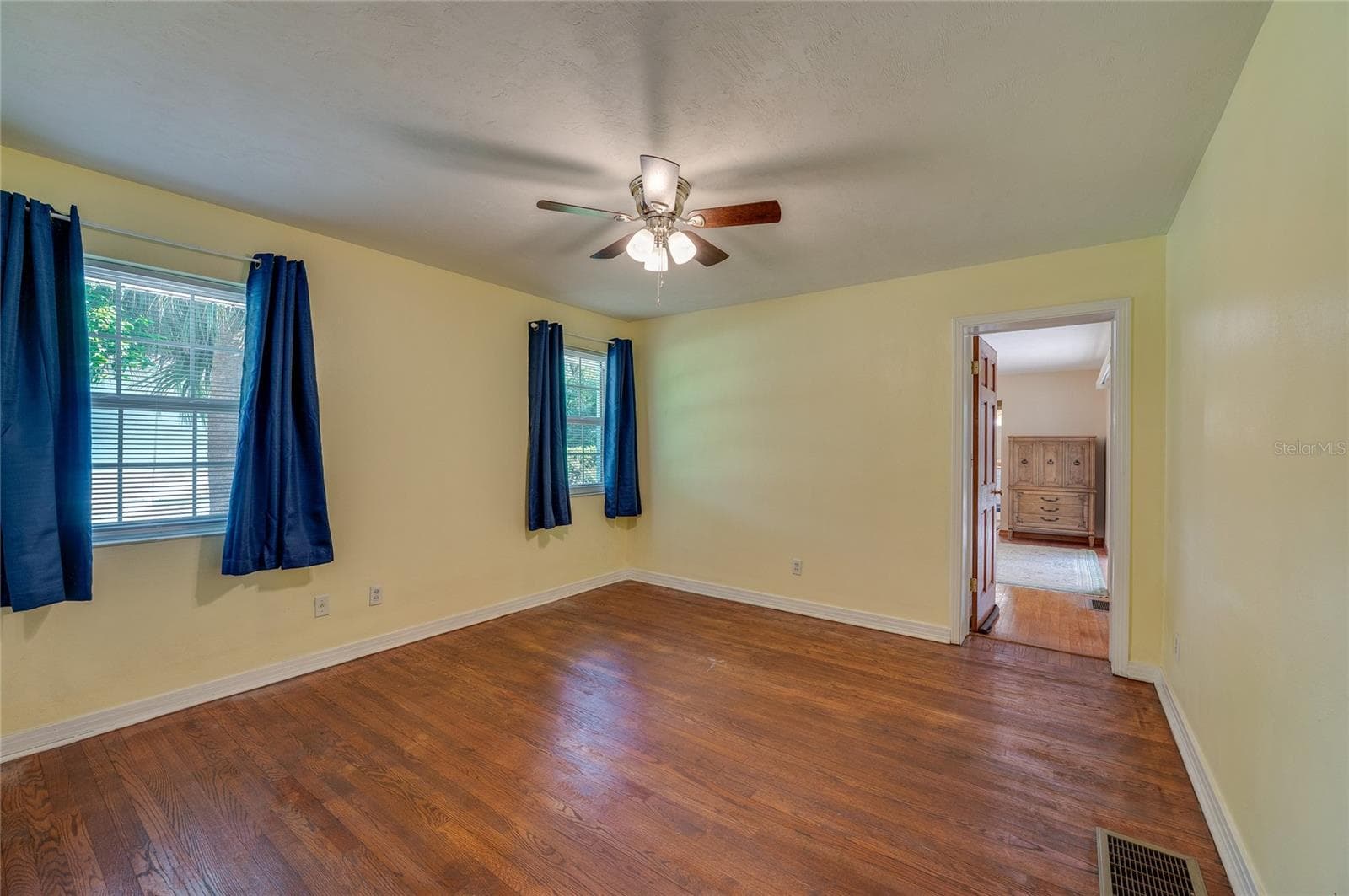 Guest bedroom 2 - 697 JOHN ANDERSON DR, ORMOND BEACH