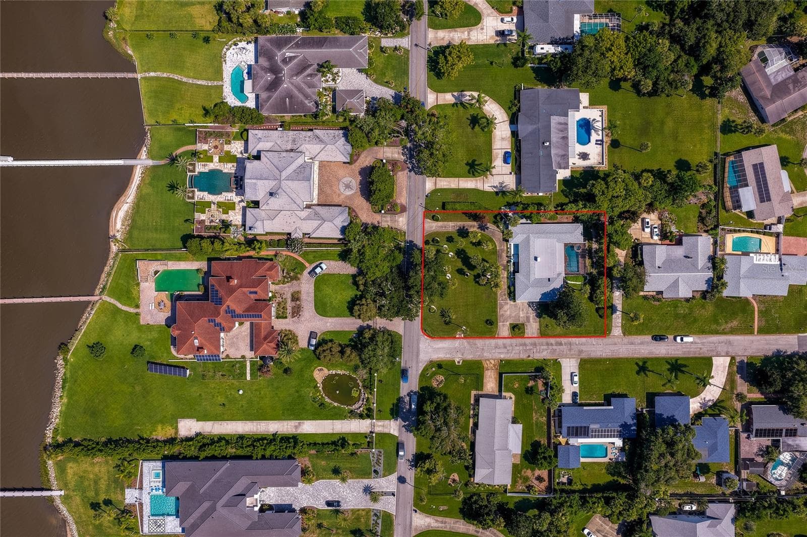 So close to the Intracoastal River - 697 JOHN ANDERSON DR, ORMOND BEACH