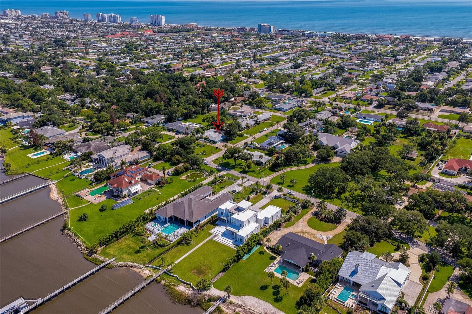 Great location! - 697 JOHN ANDERSON DR, ORMOND BEACH