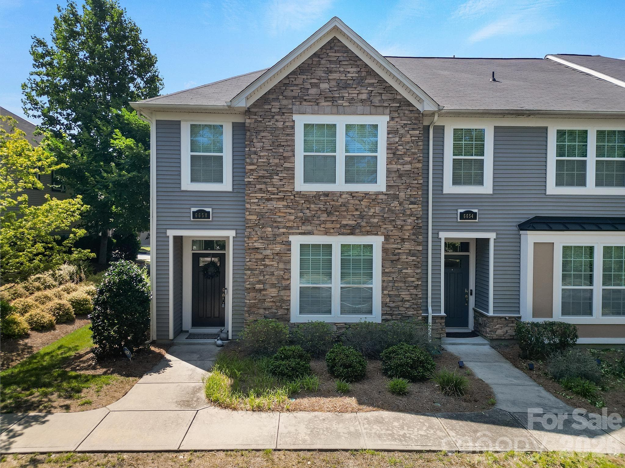 Townhouse at 6658 Berewick Commons Parkway, Charlotte, photo 4 of 40