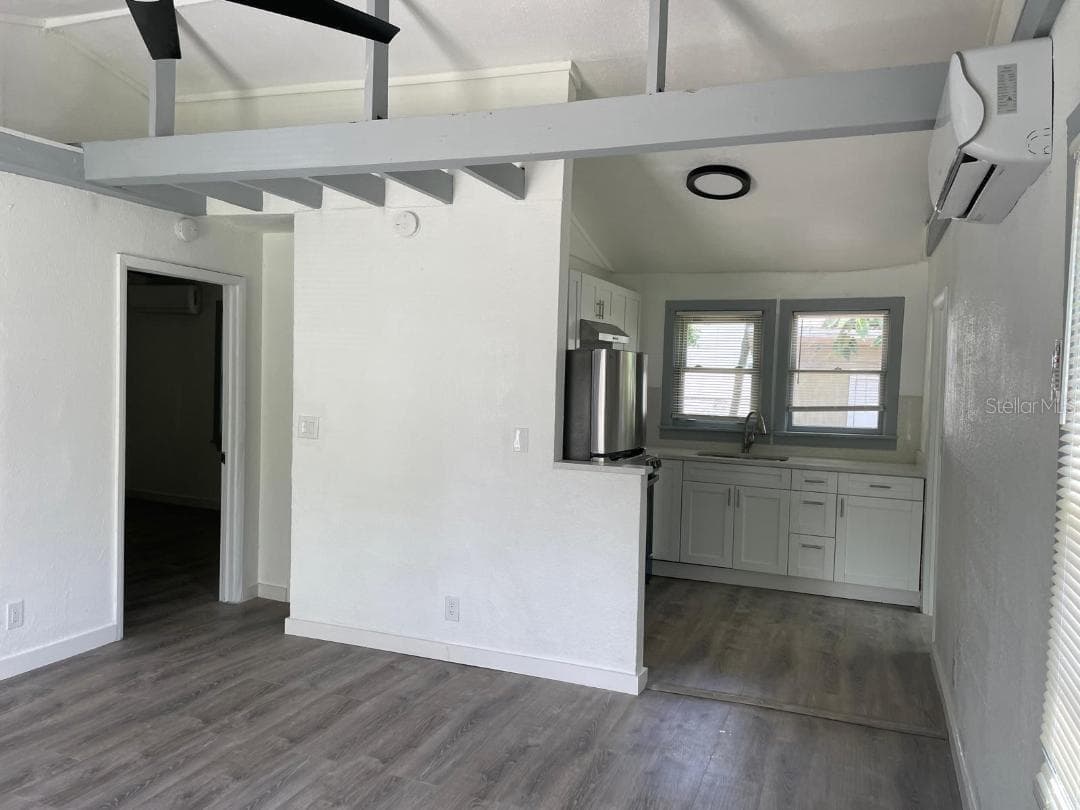 Single Family Residence at 1812 E OKALOOSA AVE, TAMPA, photo 8 of 17