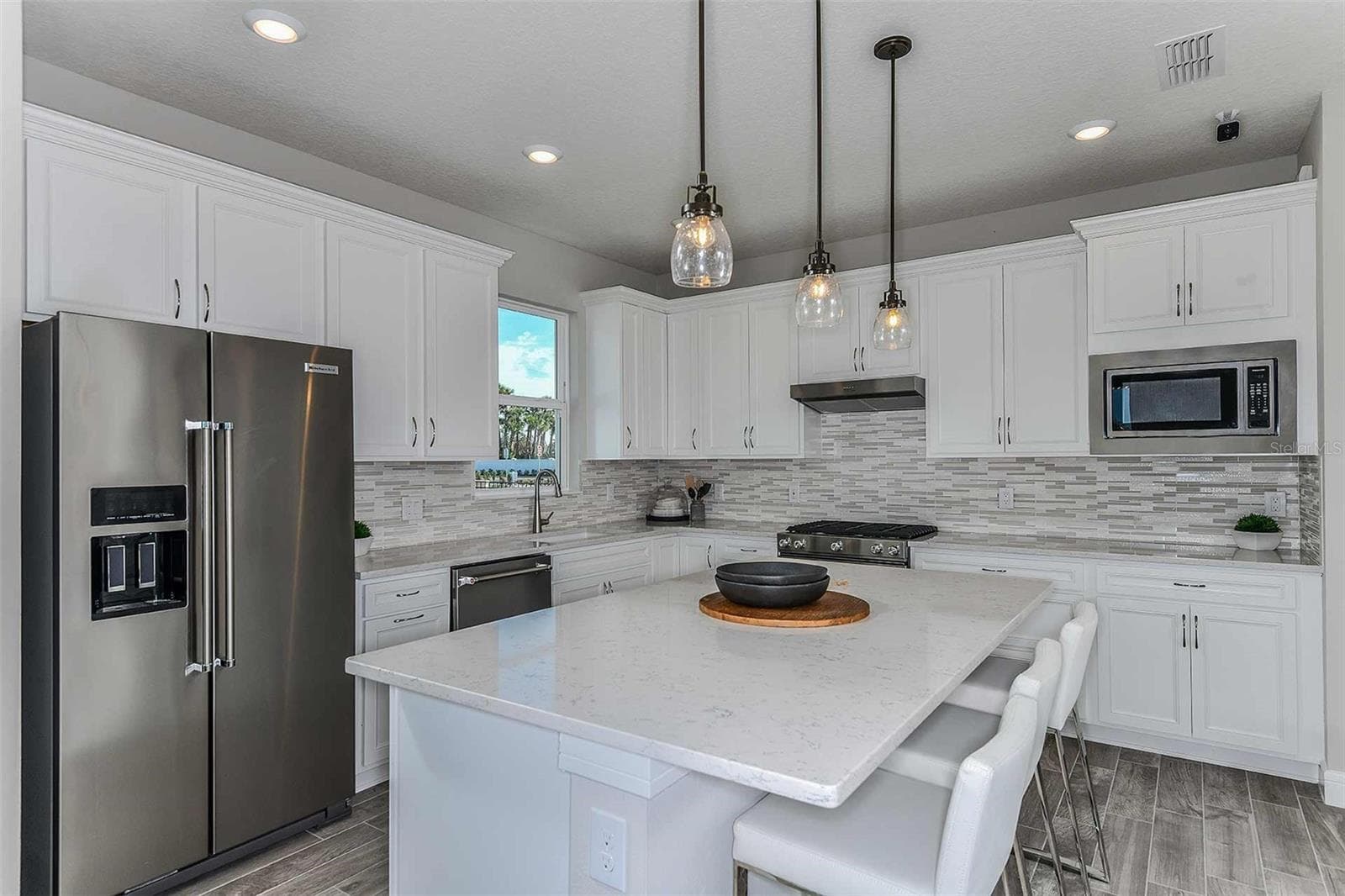 Model Home Design Only. Pictures and furnishings are for illustrative purposes only. Elevations, colors and options may vary. Furniture is for model home staging only. - 5038 DANCY LANE, ST CLOUD
