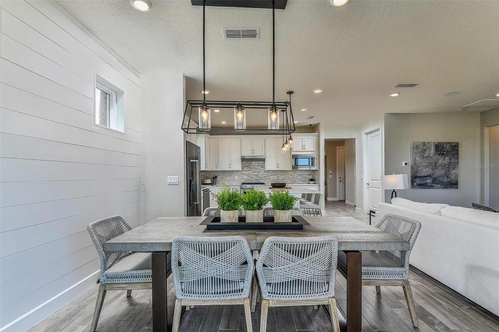 Model Home Design Only. Pictures and furnishings are for illustrative purposes only. Elevations, colors and options may vary. Furniture is for model home staging only. - 5038 DANCY LANE, ST CLOUD