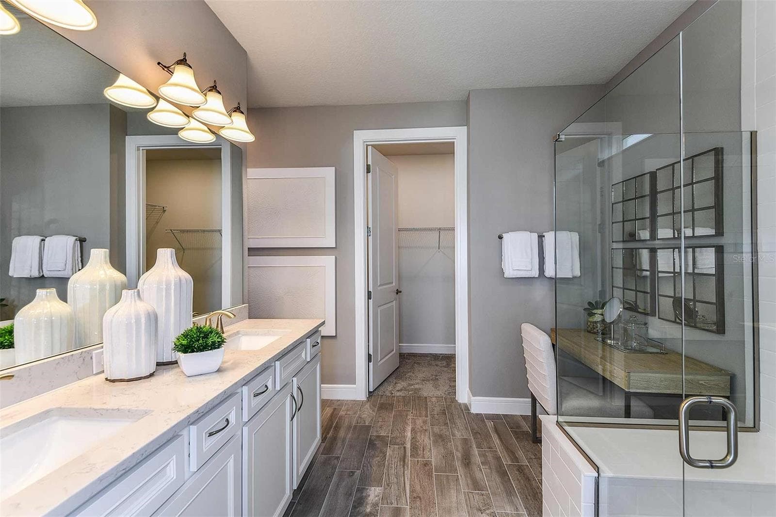Model Home Design Only. Pictures and furnishings are for illustrative purposes only. Elevations, colors and options may vary. Furniture is for model home staging only. - 5038 DANCY LANE, ST CLOUD