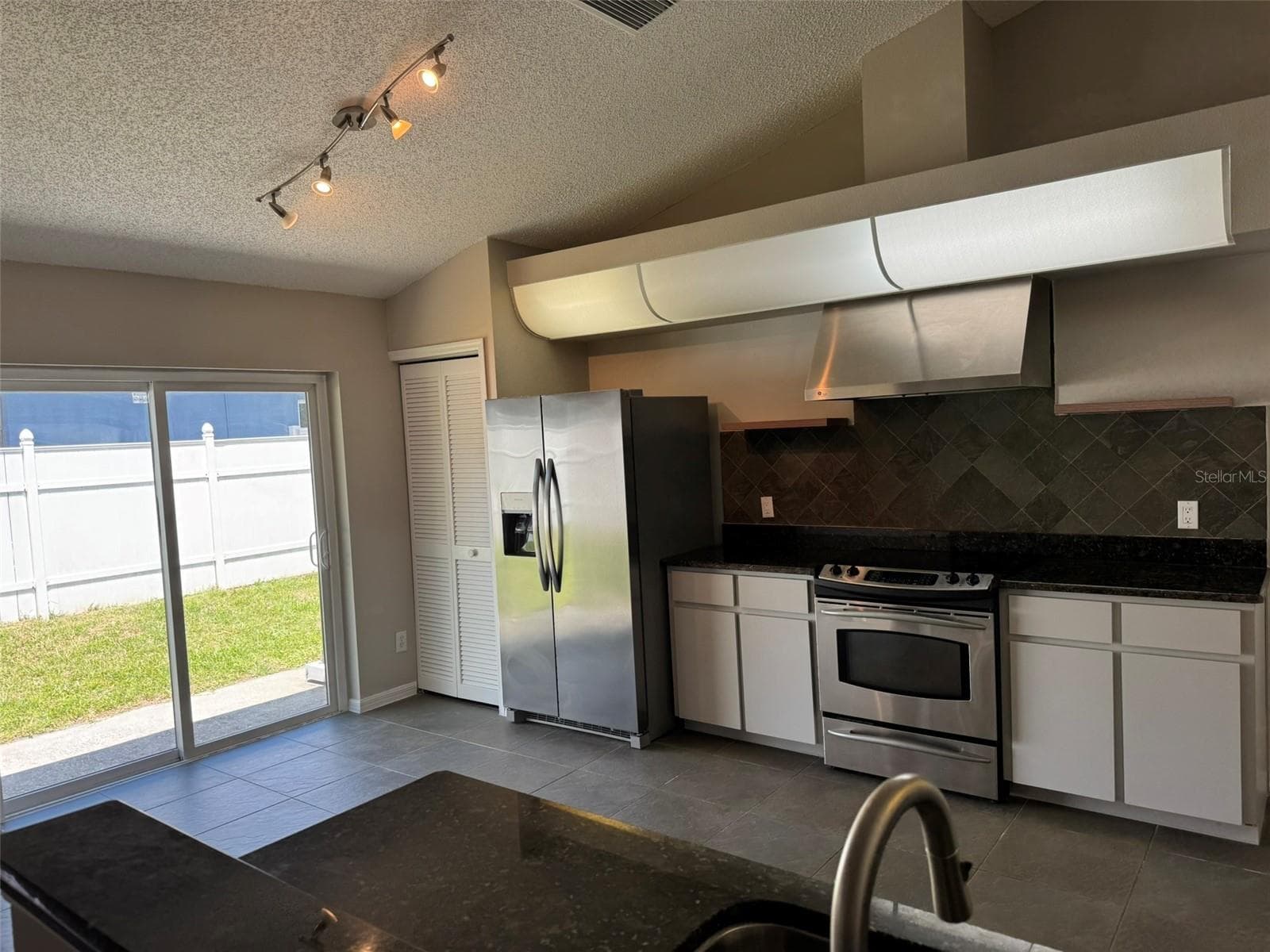 Single Family Residence at 10104 BEEFMASTER CT, NEW PORT RICHEY, photo 5 of 20