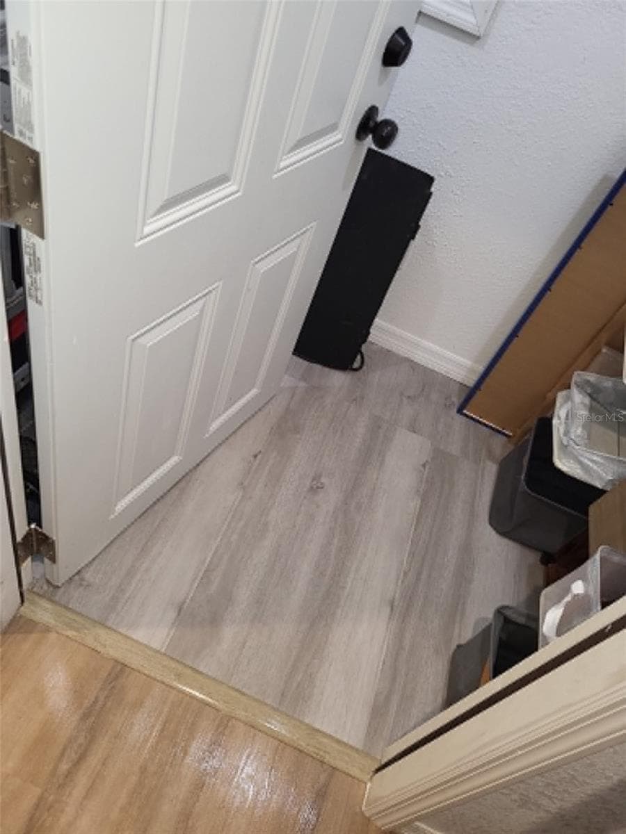 Seperate unit/office storage Door - 1040 S OHIO AVE, LAKELAND