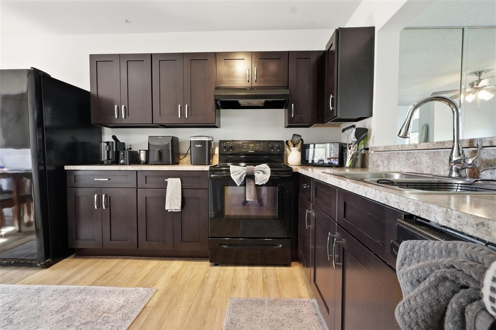 Condominium at 2216 STONINGTON AVE #2216, ORLANDO, photo 11 of 35