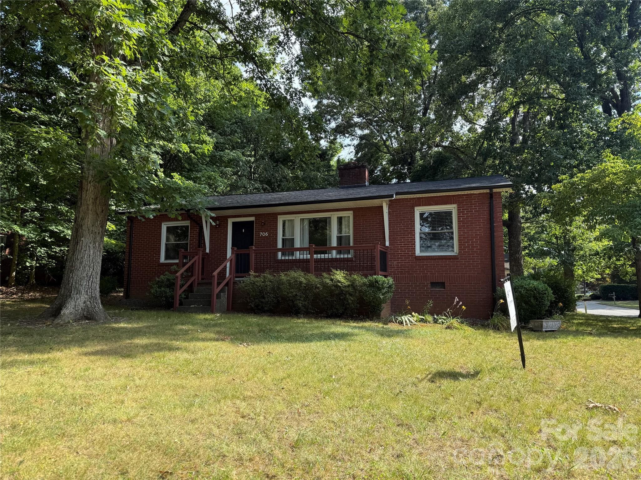 Single Family Residence at Hickory, photo 2 of 11