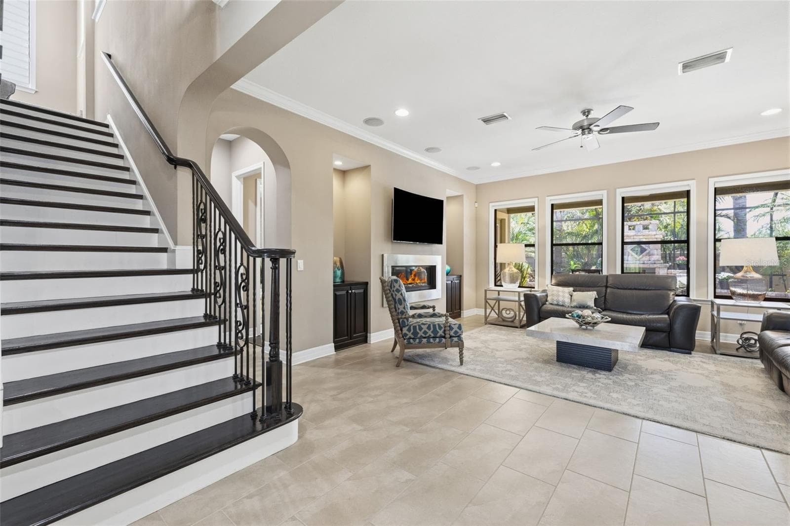 Single Family Residence at 14231 AVON FARMS DR, TAMPA, photo 4 of 66