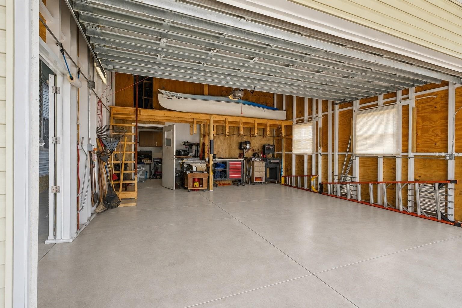 OVERSIZED 2 CAR GARAGE- WORKSHOP-STORAGE ROOMS - 1710 INDIANA AVE, BRADENTON