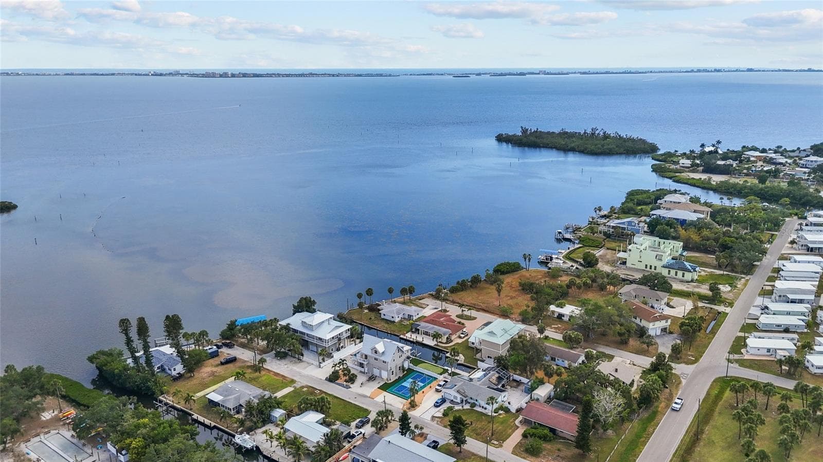 SARASOTA BAY - 1710 INDIANA AVE, BRADENTON