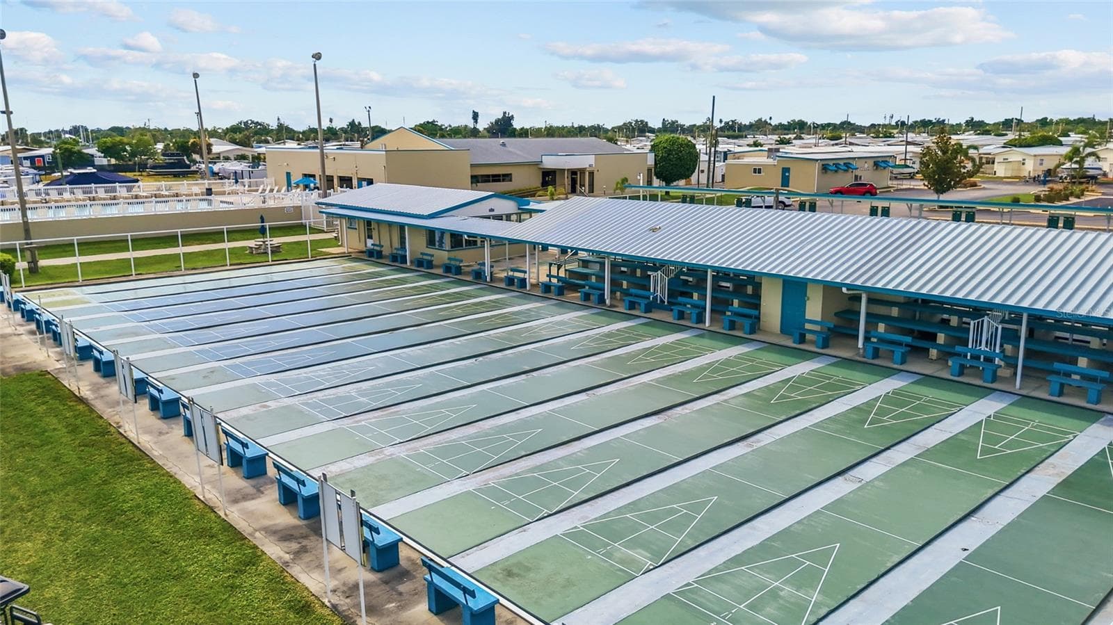 COMMUNITY AMENITIES - 1710 INDIANA AVE, BRADENTON