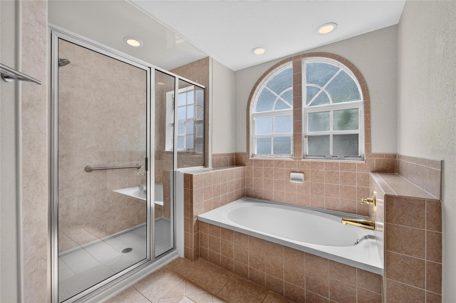 1st Primary Bathroom (1st Floor) - 5309 ST LUCIA DR, LAKELAND