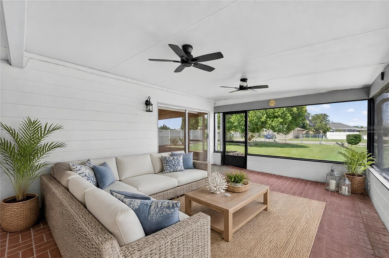 Virtually Staged Screened Patio - 5309 ST LUCIA DR, LAKELAND