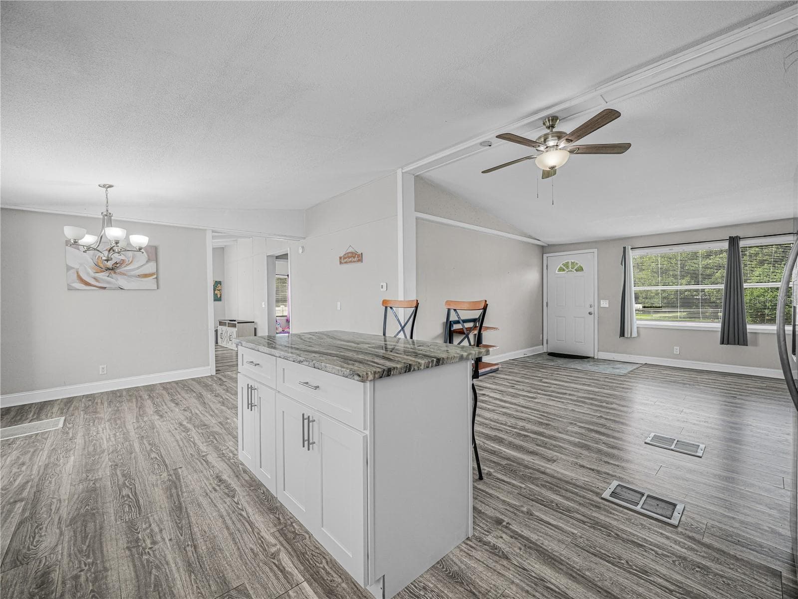 Manufactured Home at 3559 REAGAN BLVD, LAKE WALES, photo 11 of 45