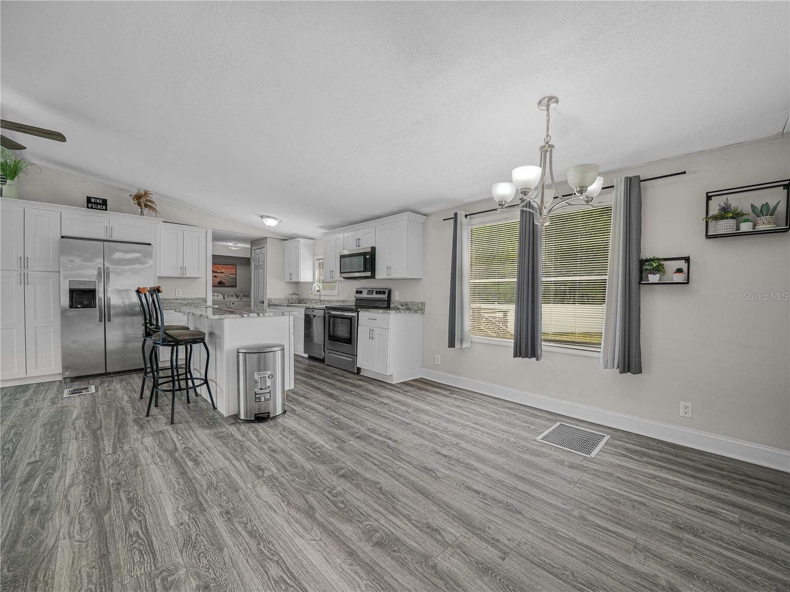 Manufactured Home at 3559 REAGAN BLVD, LAKE WALES, photo 12 of 45