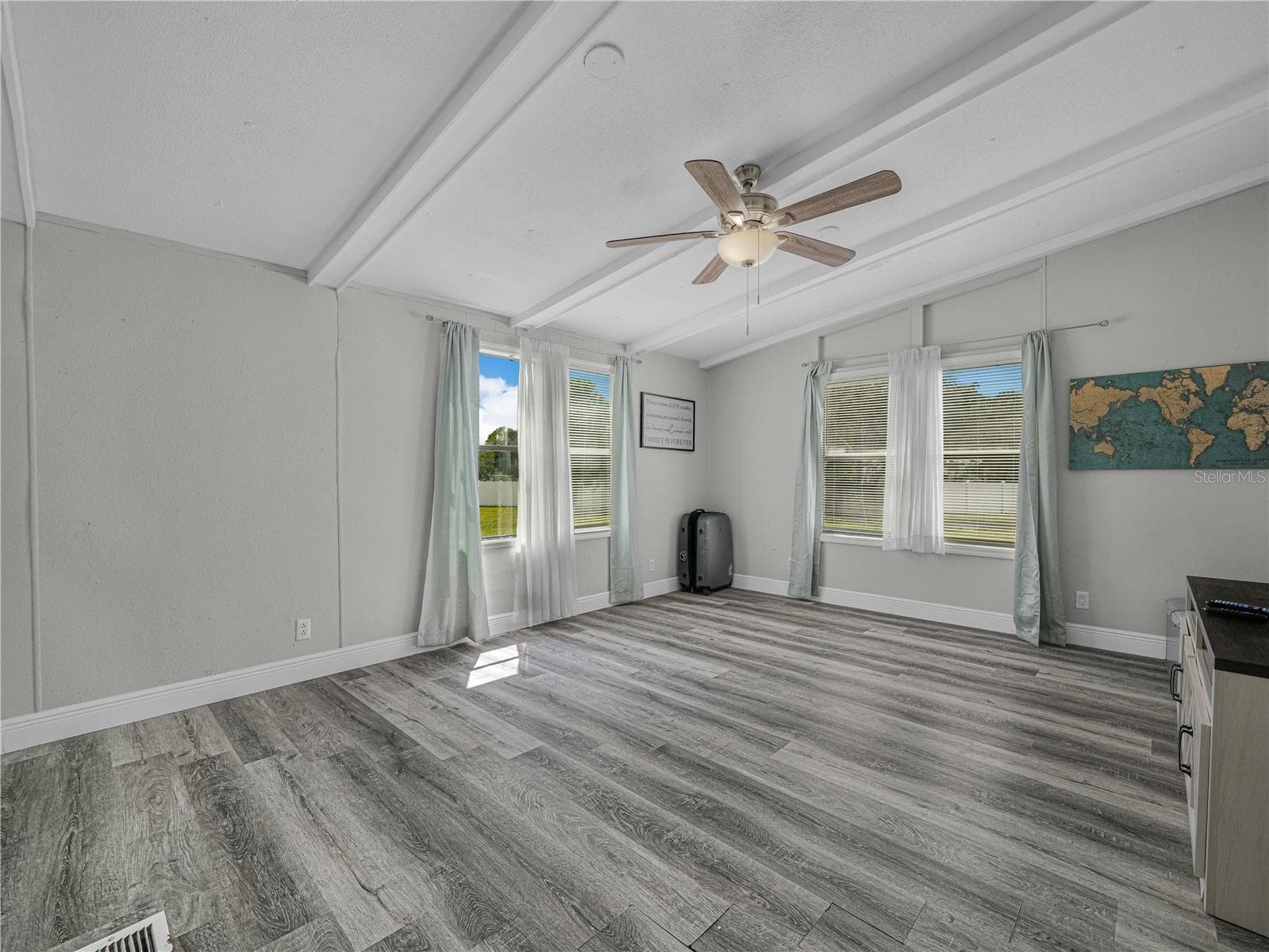 Manufactured Home at 3559 REAGAN BLVD, LAKE WALES, photo 15 of 45