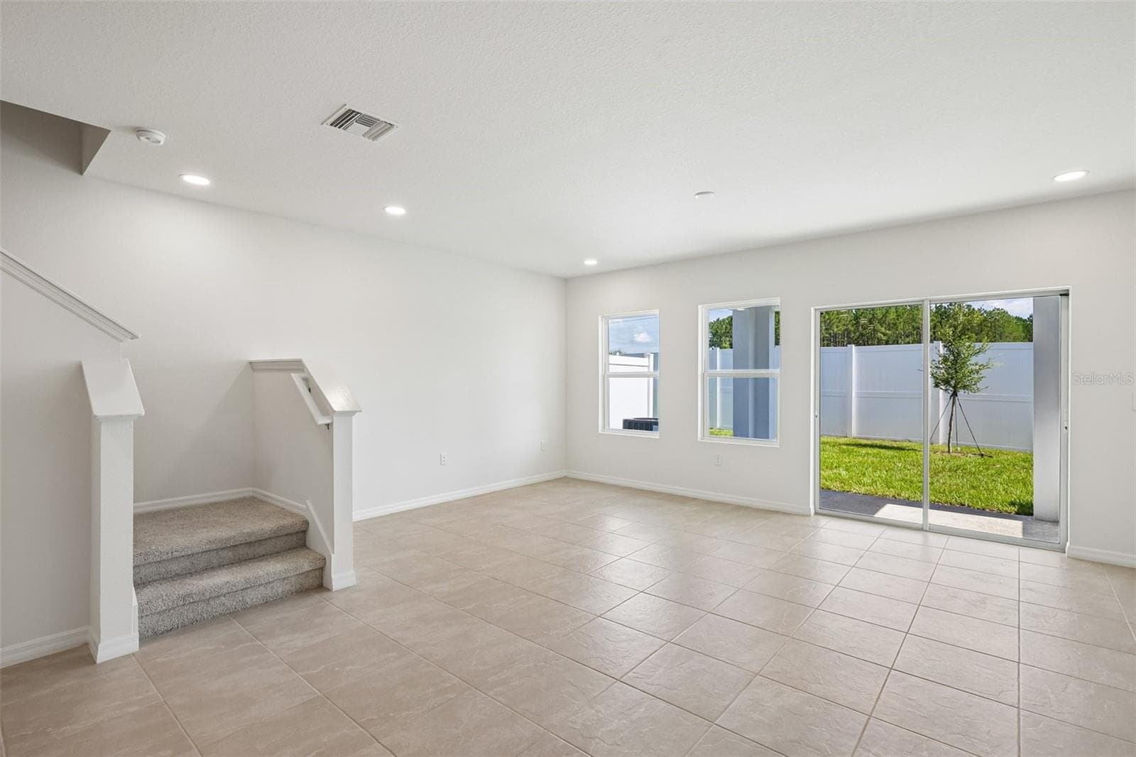Townhouse at 34559 TURPINS AVE, ZEPHYRHILLS, photo 6 of 30