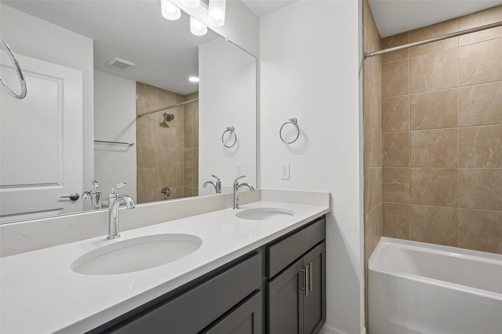 Townhouse at 34559 TURPINS AVE, ZEPHYRHILLS, photo 24 of 30