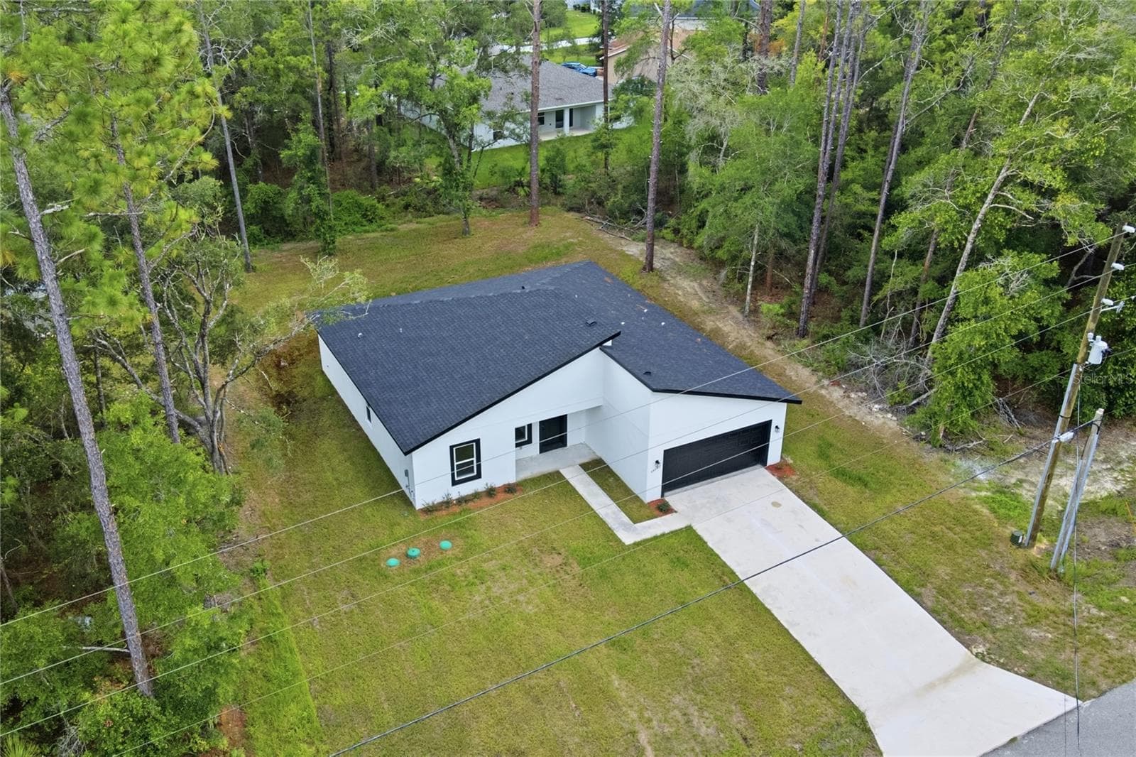 Single Family Residence at 8809 N CIRCULAR WAY, CITRUS SPRINGS, photo 3 of 35