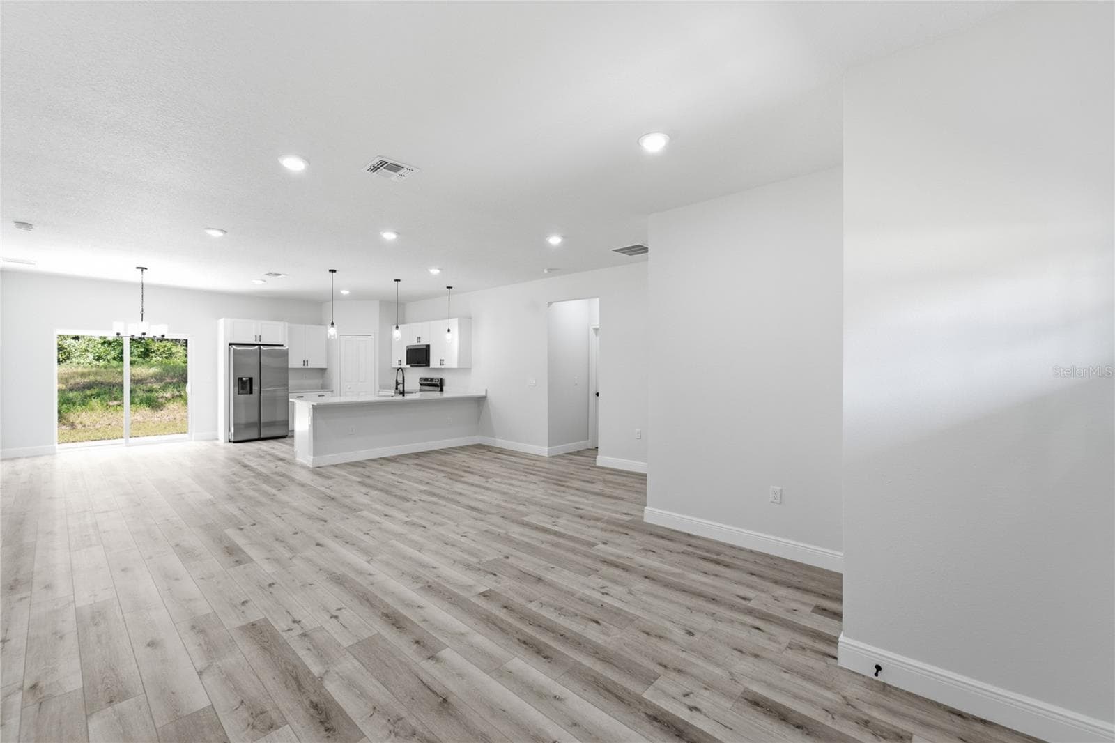 Single Family Residence at 8809 N CIRCULAR WAY, CITRUS SPRINGS, photo 7 of 35