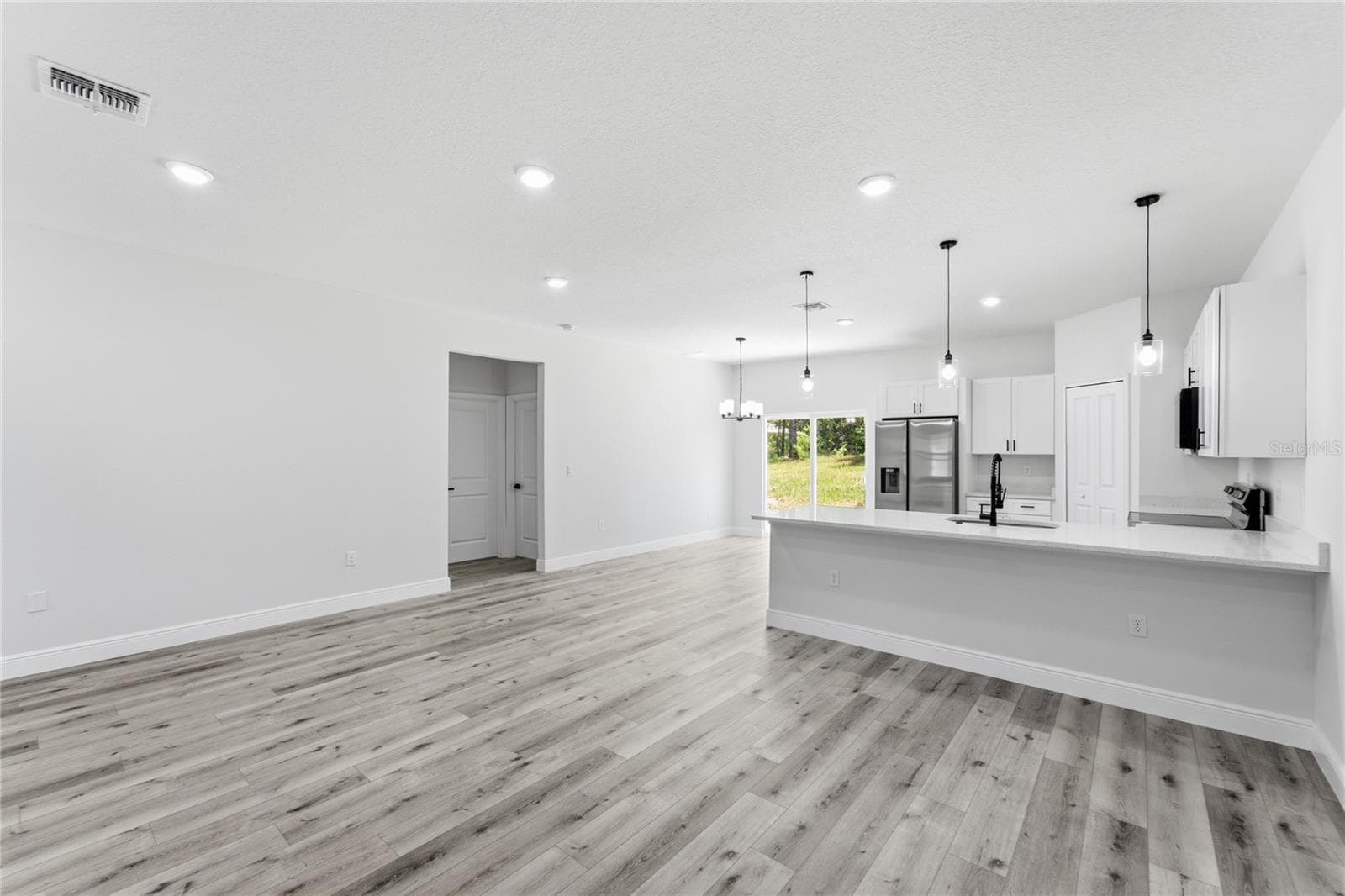Single Family Residence at 8809 N CIRCULAR WAY, CITRUS SPRINGS, photo 10 of 35