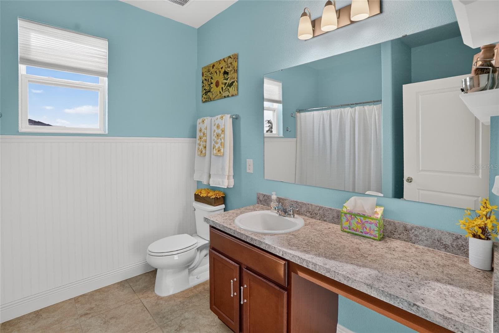 Guest Bathroom - 2364 CARRIAGE POINTE LOOP, APOPKA
