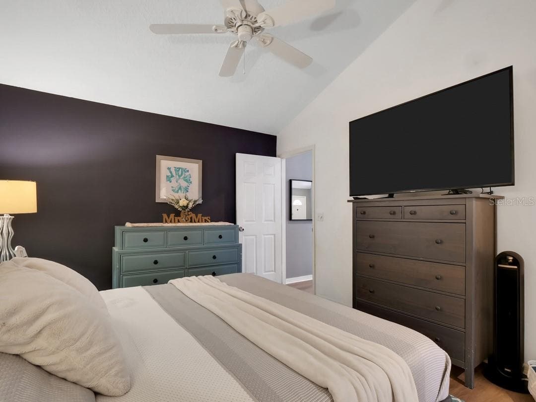 Single Family Residence at 1048 MALLETWOOD DR, BRANDON, photo 26 of 55