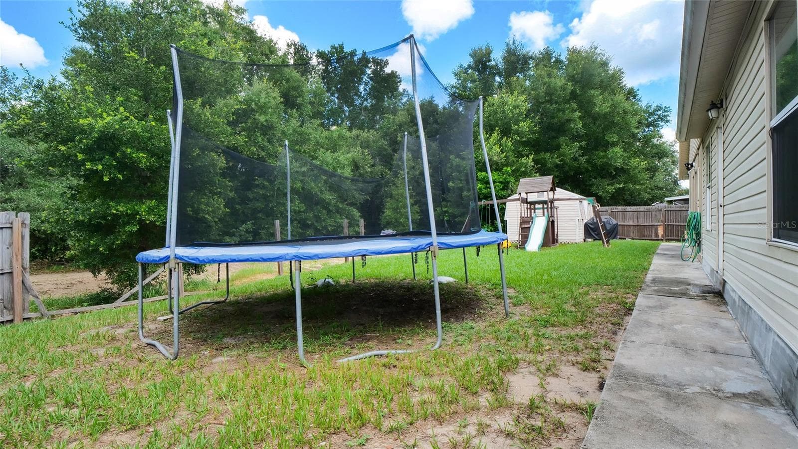 Single Family Residence at 1048 MALLETWOOD DR, BRANDON, photo 49 of 55