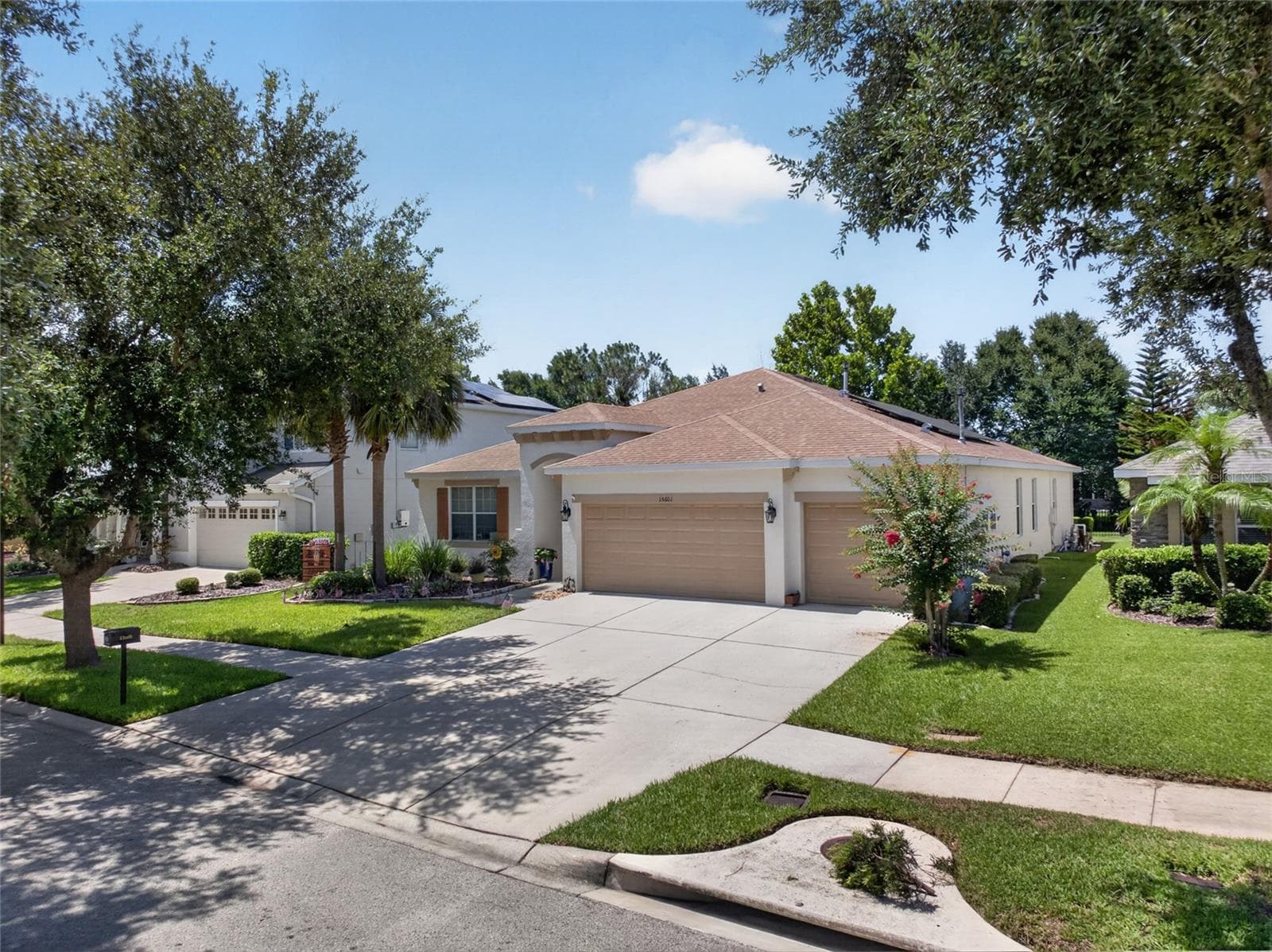 Single Family Residence at 15601 STARLING WATER DR, LITHIA, photo 3 of 78