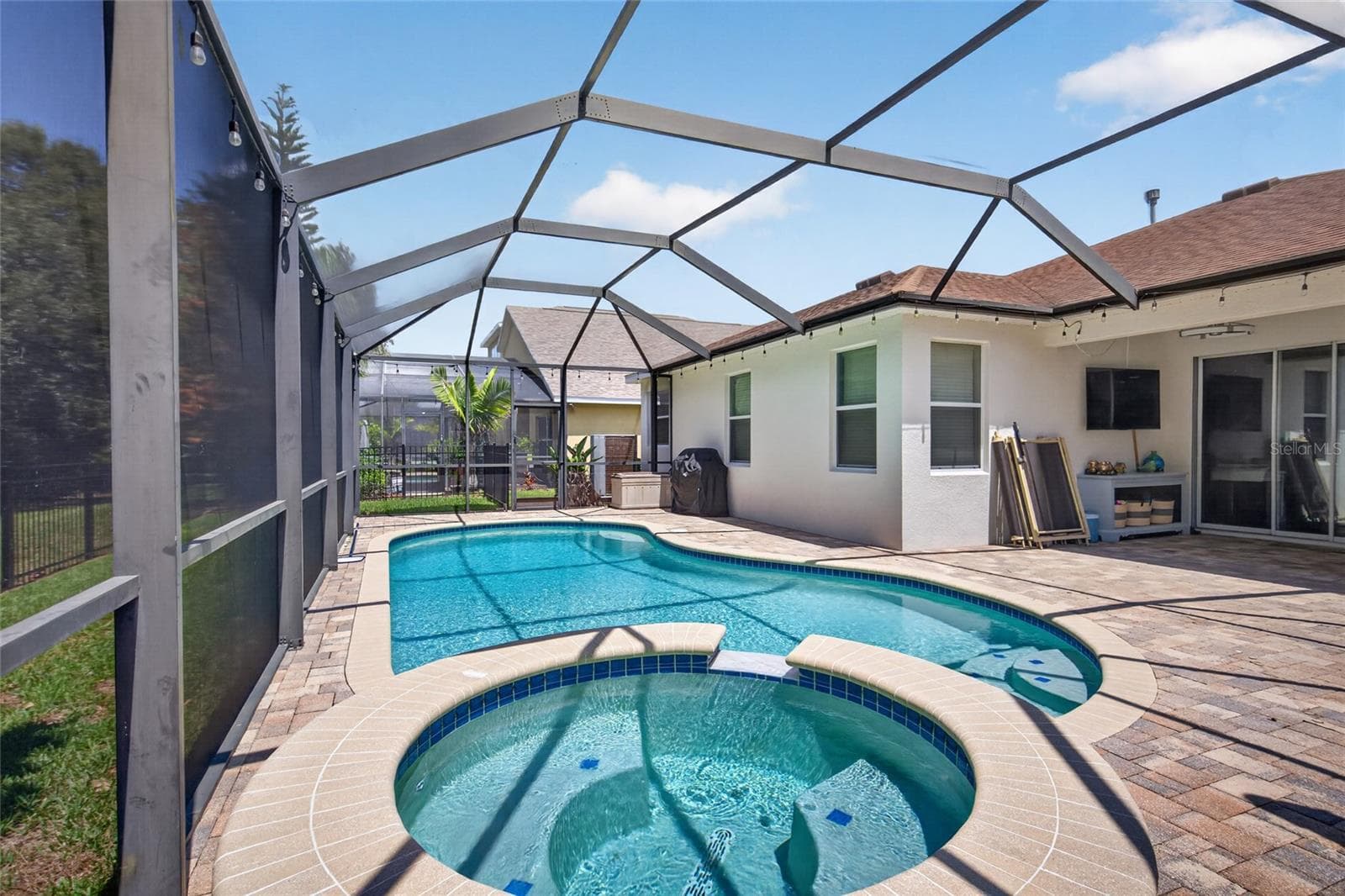 Single Family Residence at 15601 STARLING WATER DR, LITHIA, photo 6 of 78