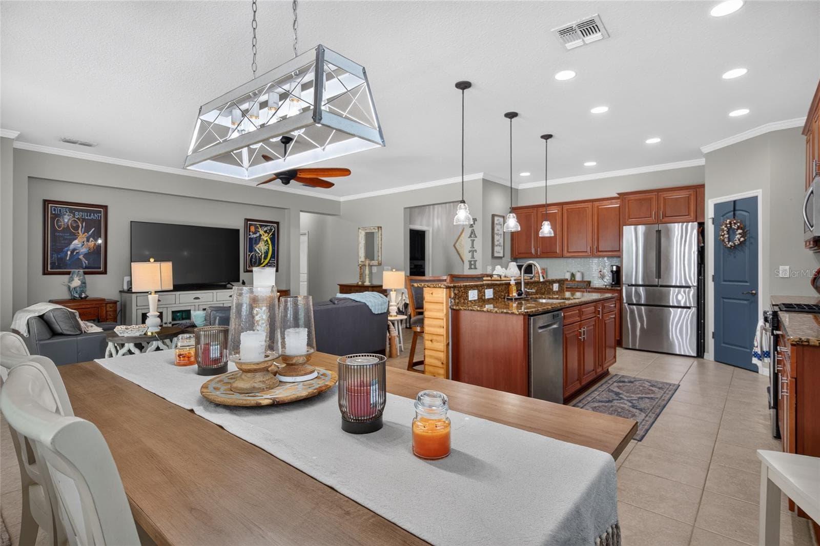 Single Family Residence at 15601 STARLING WATER DR, LITHIA, photo 18 of 78