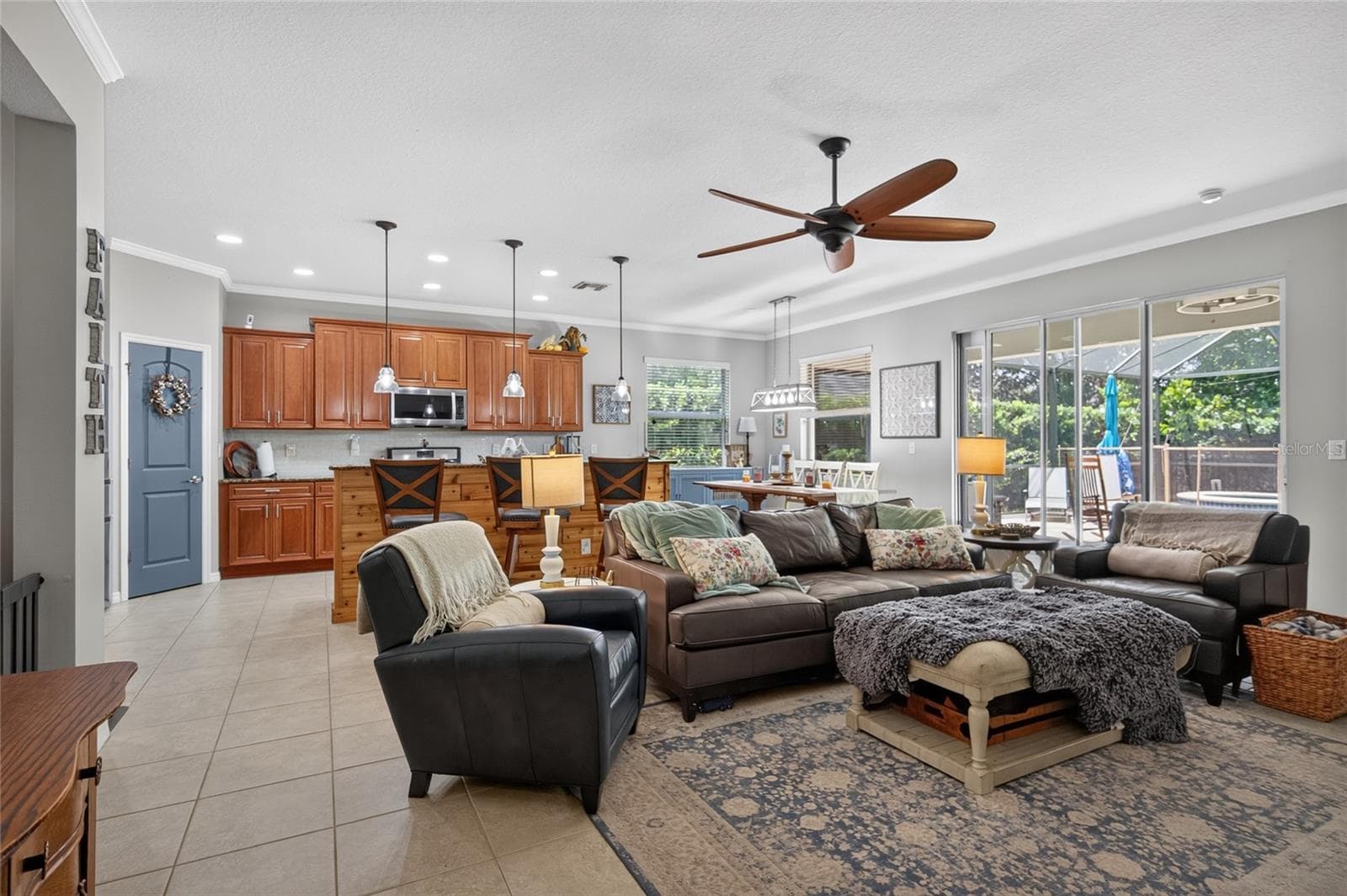 Single Family Residence at 15601 STARLING WATER DR, LITHIA, photo 21 of 78