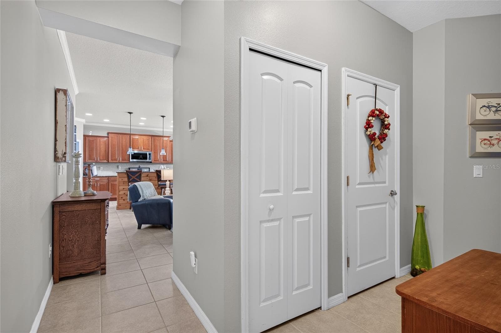 Single Family Residence at 15601 STARLING WATER DR, LITHIA, photo 32 of 78