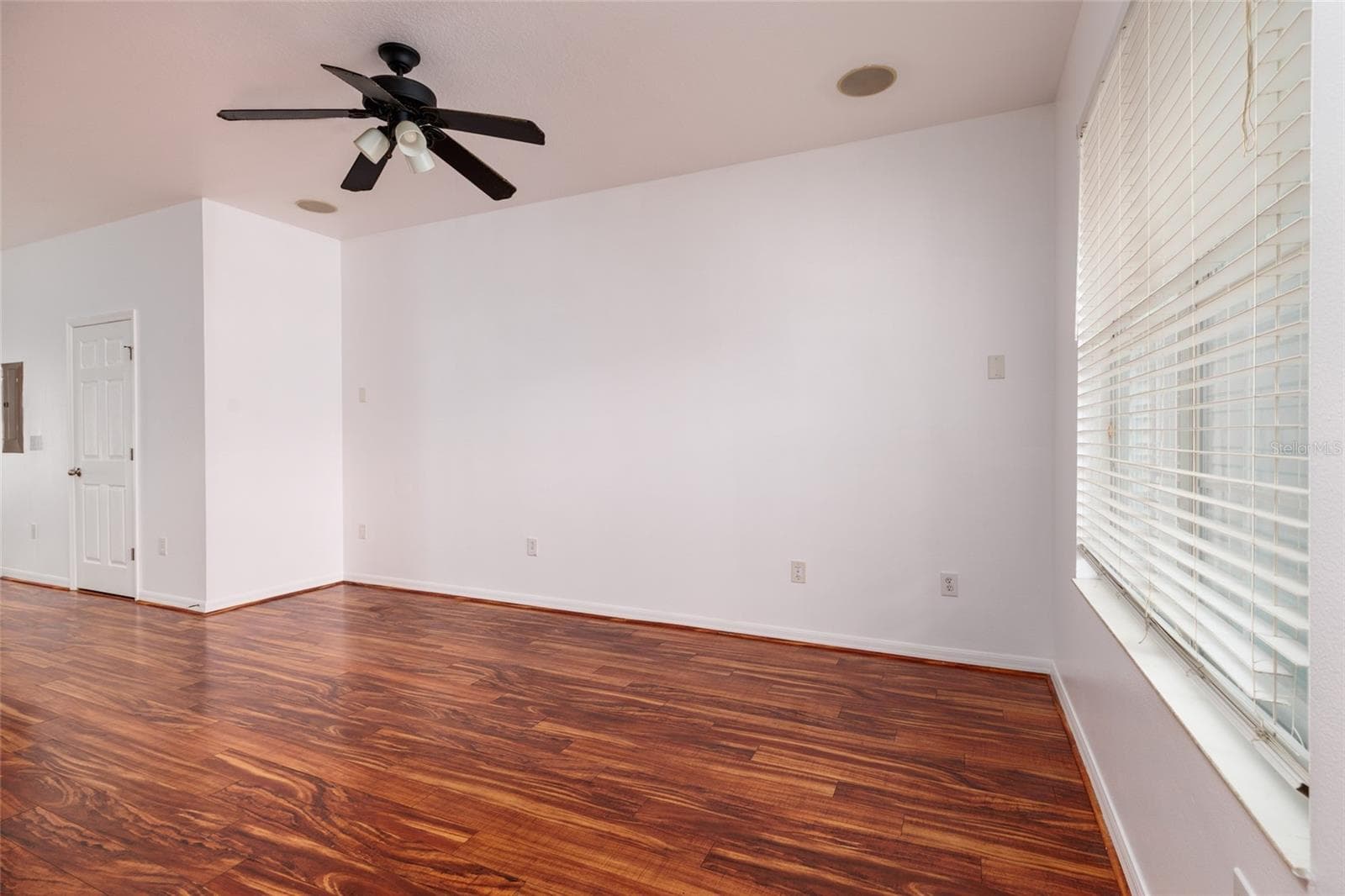 Townhouse at 4653 66TH PL N, PINELLAS PARK, photo 7 of 33