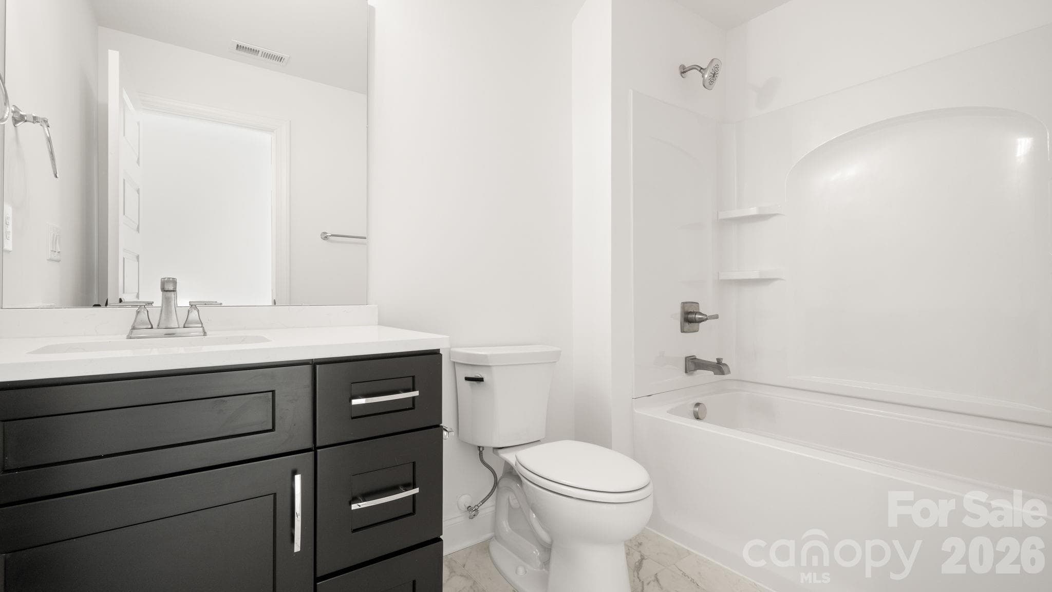 Secondary Bathroom on Second Floor - 6774 Kingfisher Court, Denver