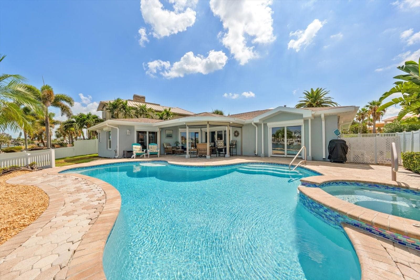 Single Family Residence at 2218 DONATO DR, BELLEAIR BEACH, photo 25 of 38