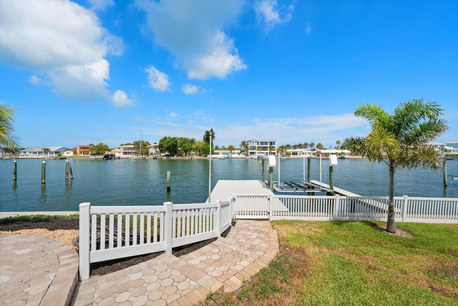 Single Family Residence at 2218 DONATO DR, BELLEAIR BEACH, photo 31 of 38