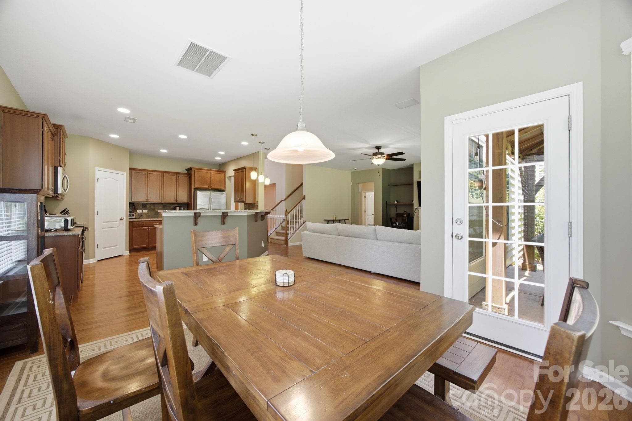Single Family Residence at 14711 Brannock Hills Drive, Charlotte, photo 12 of 34