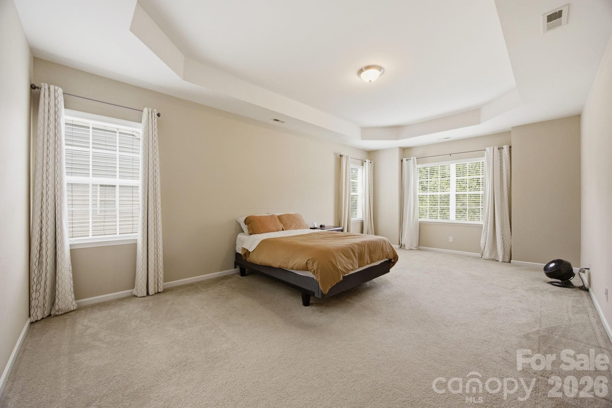 Single Family Residence at 14711 Brannock Hills Drive, Charlotte, photo 16 of 34