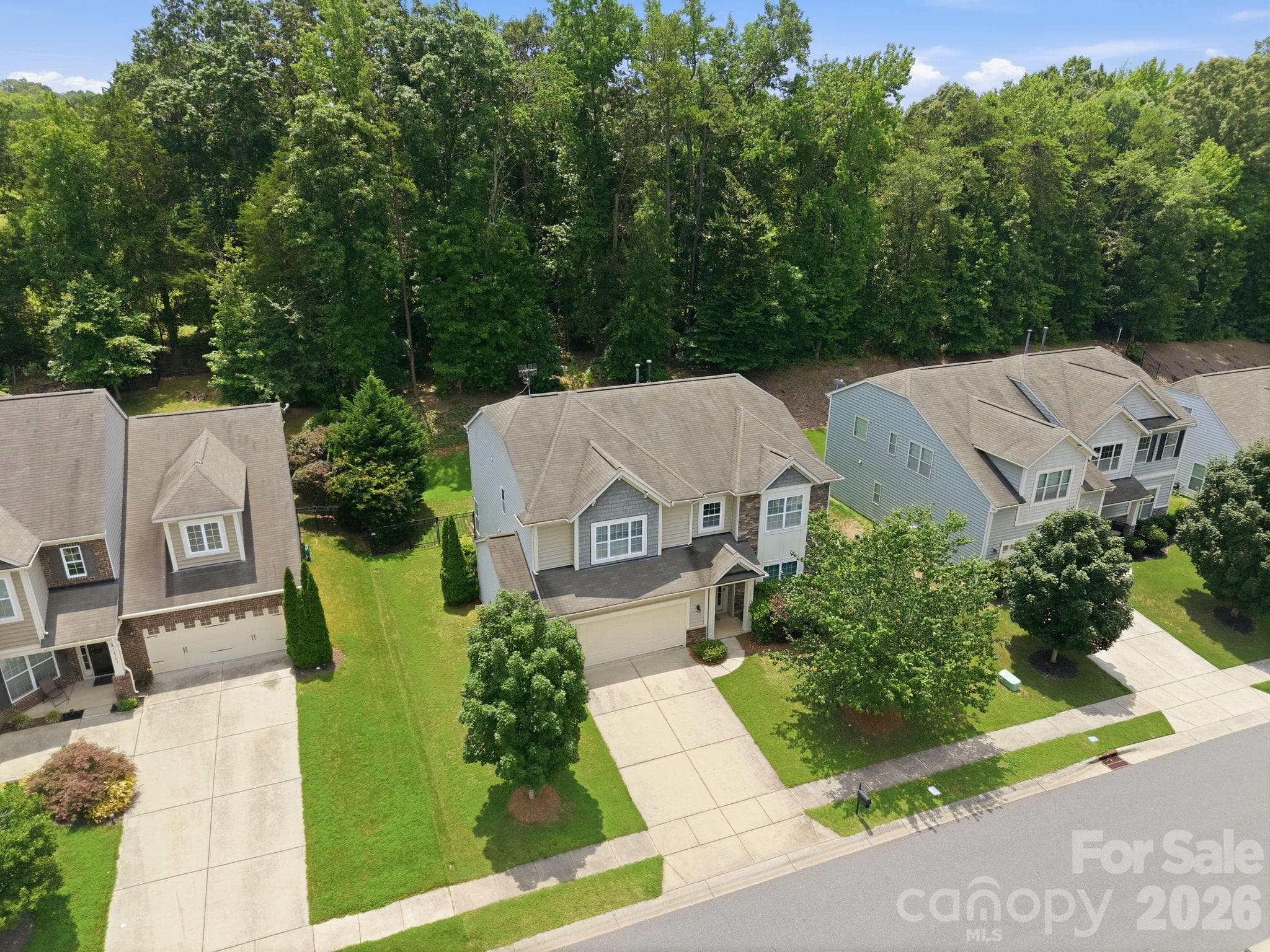 Single Family Residence at 14711 Brannock Hills Drive, Charlotte, photo 31 of 34